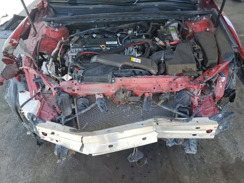 2019 TOYOTA CAMRY SE 11
