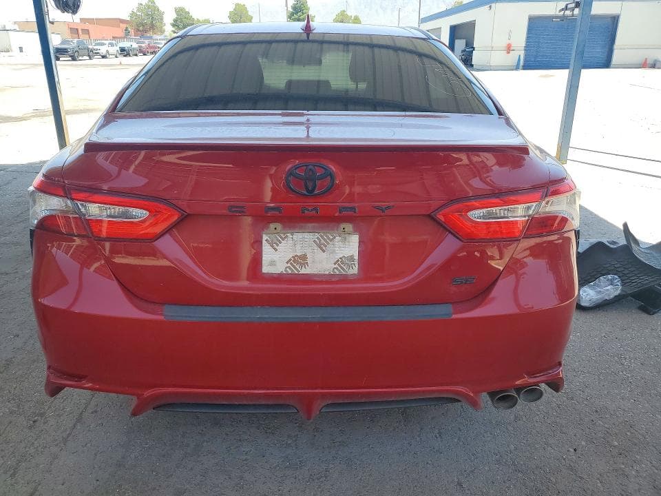 2019 TOYOTA CAMRY SE 6