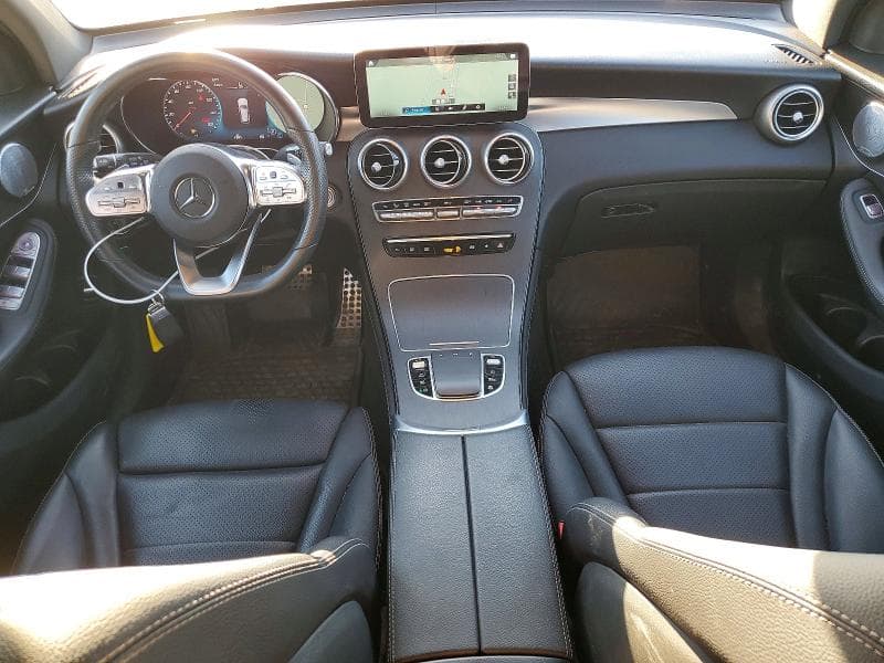 2020 MERCEDES-BENZ GLC 300 4MATIC 8