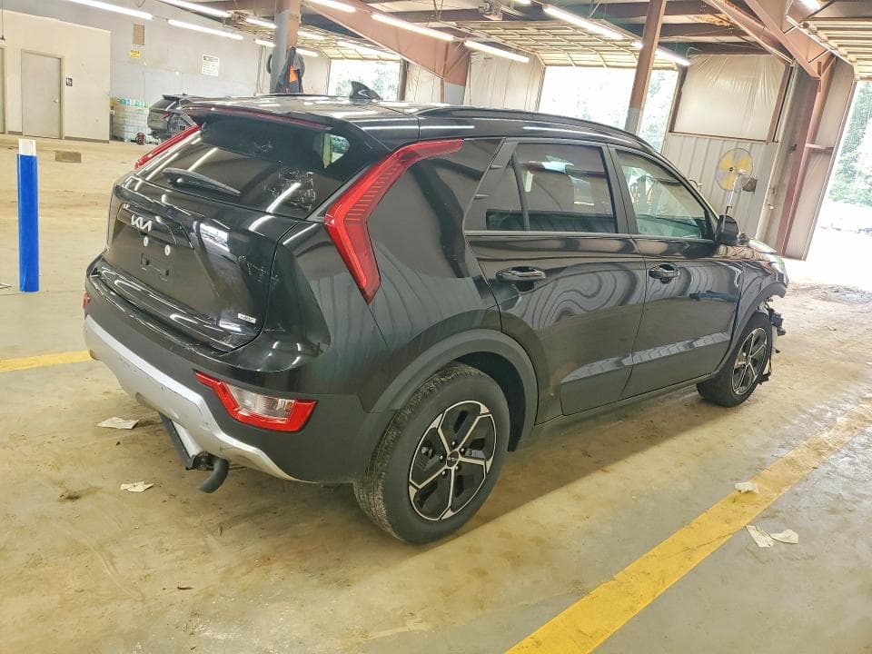 2025 KIA NIRO LX 3
