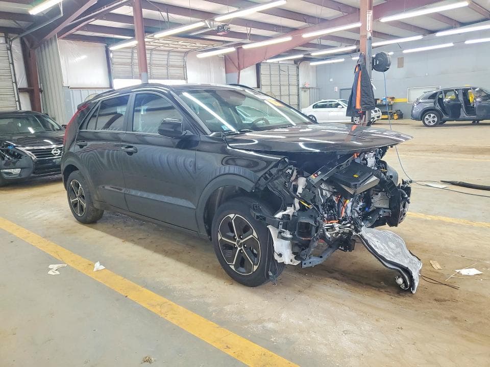 2025 KIA NIRO LX 4