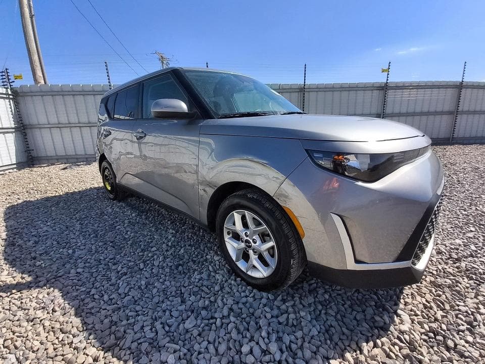 2025 KIA SOUL LX 4