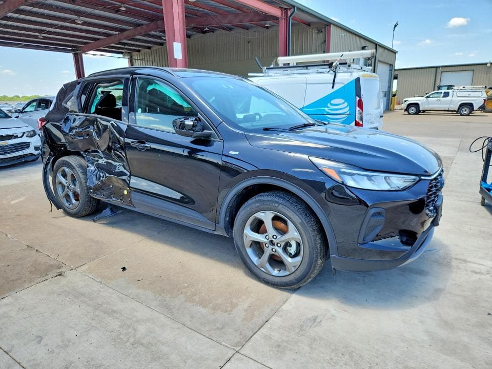 2025 FORD ESCAPE ST LINE 4