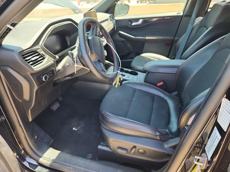 2025 FORD ESCAPE ST LINE 7