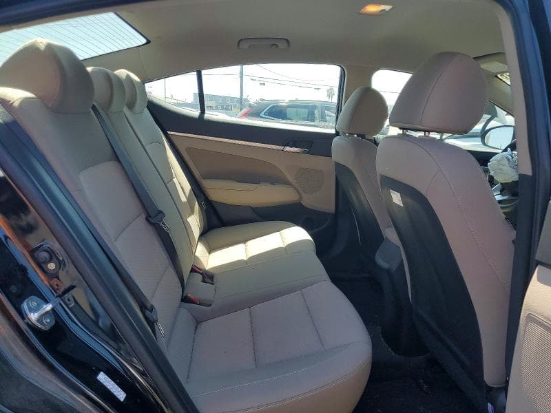 2019 HYUNDAI ELANTRA SEL 10