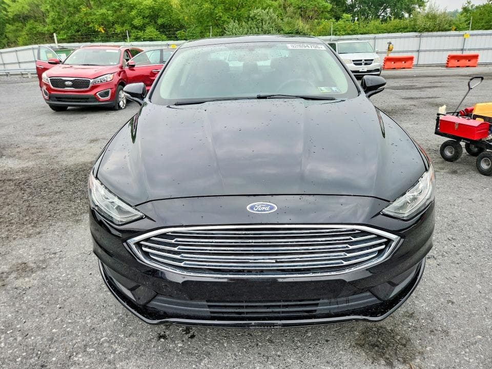 2017 FORD FUSION SE 5