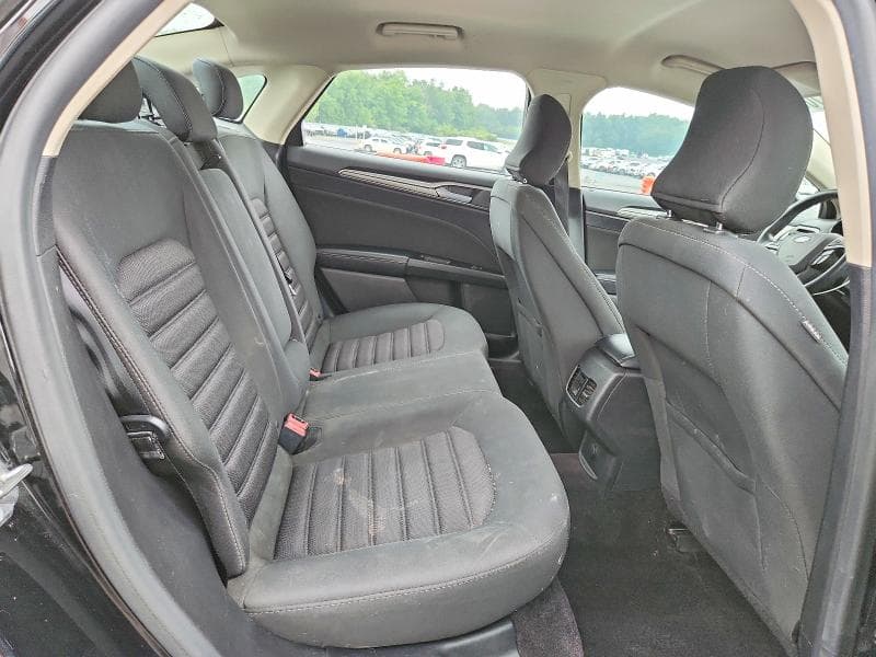 2017 FORD FUSION SE 10