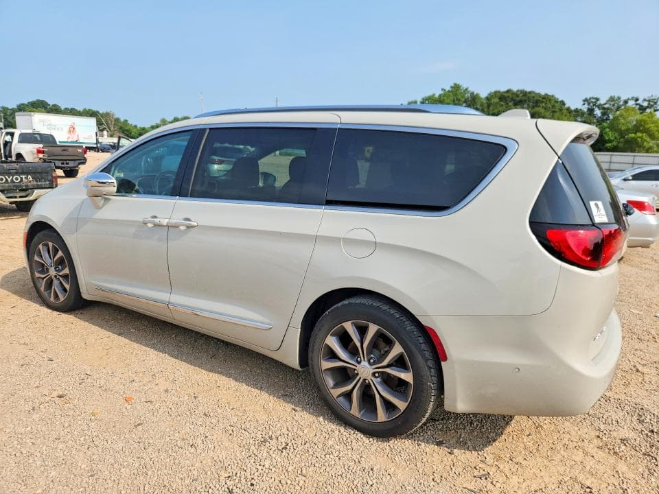 2017 CHRYSLER PACIFICA LIMITED 2