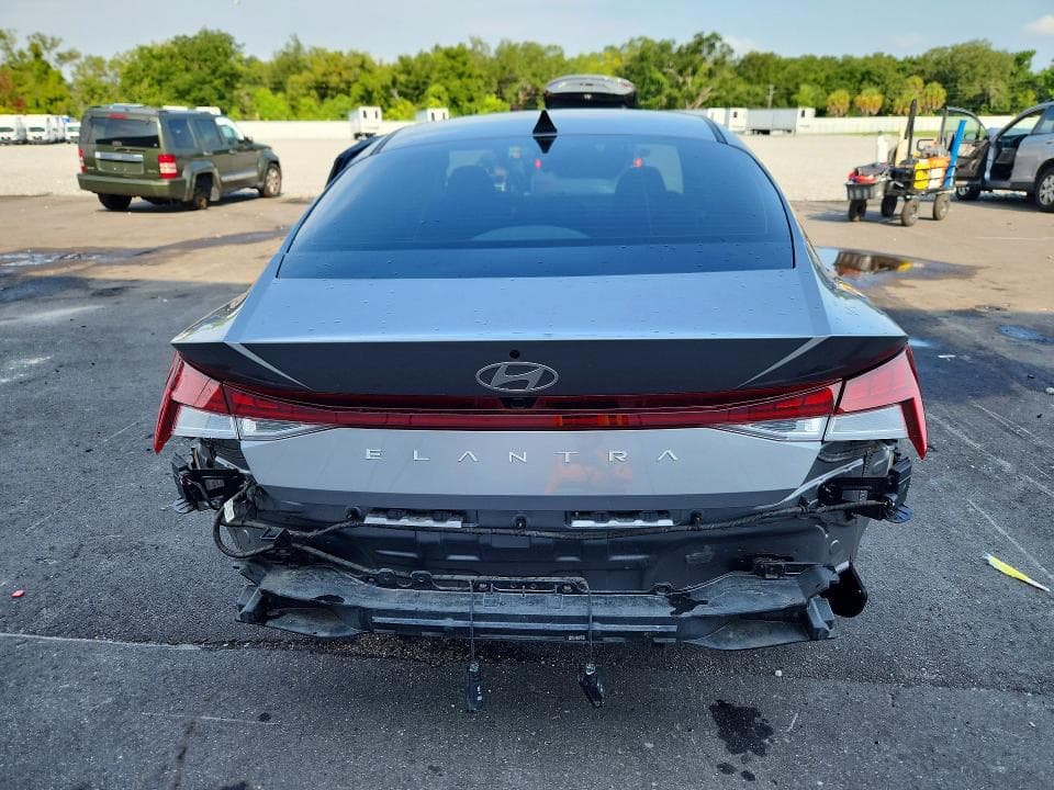 2024 HYUNDAI ELANTRA SEL 6