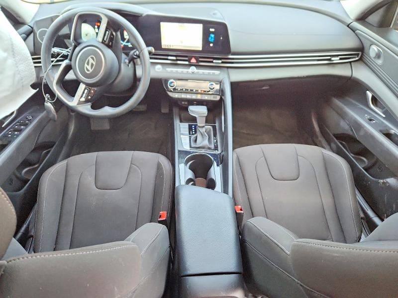 2024 HYUNDAI ELANTRA SEL 8