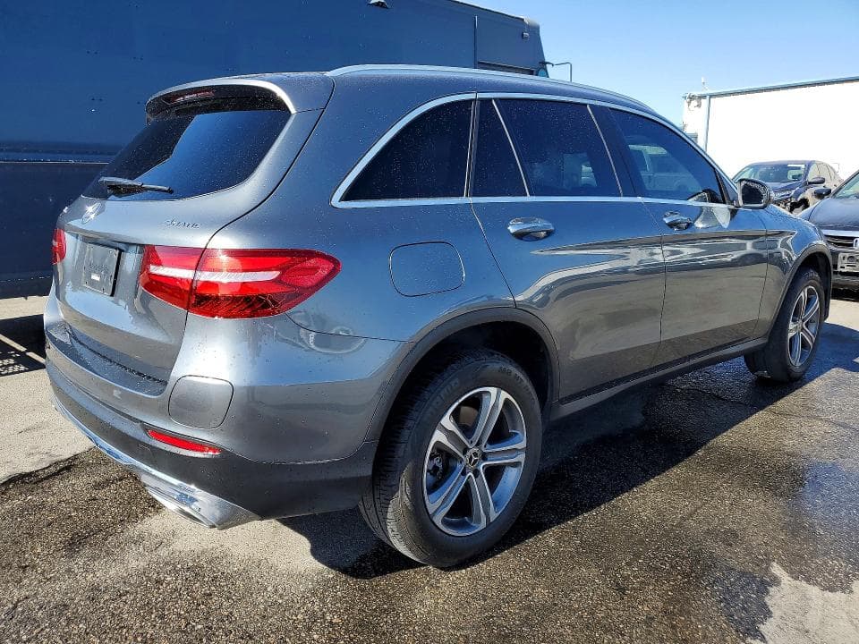 2019 MERCEDES-BENZ GLC 350E 3