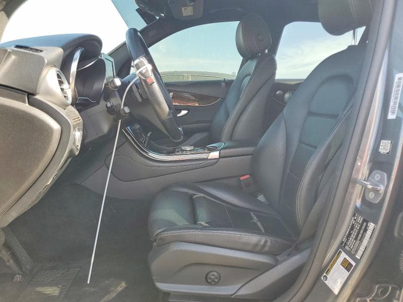 2019 MERCEDES-BENZ GLC 350E 7