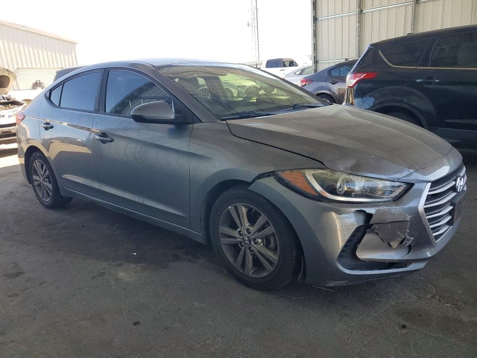 2018 HYUNDAI ELANTRA SEL 4