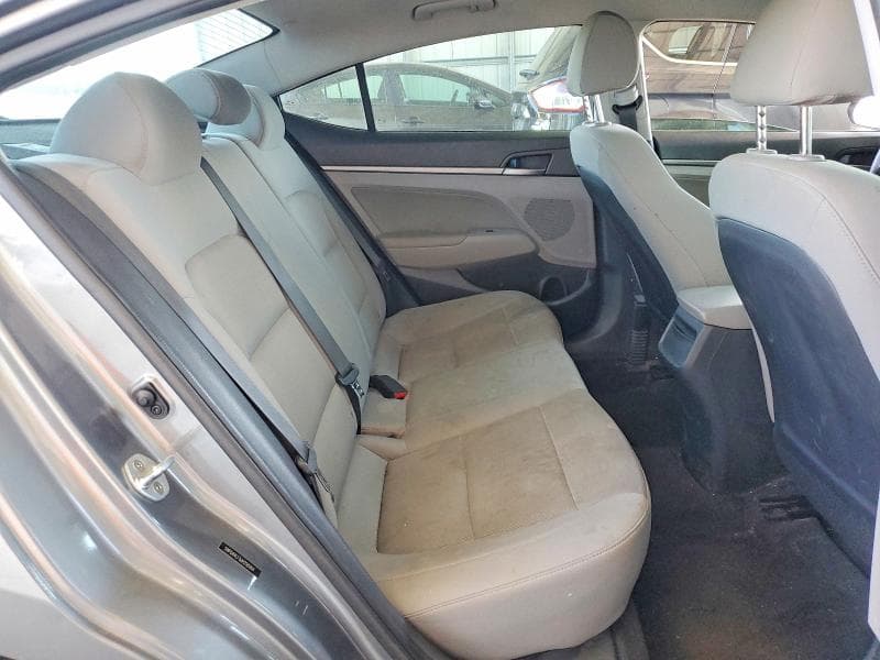 2018 HYUNDAI ELANTRA SEL 10