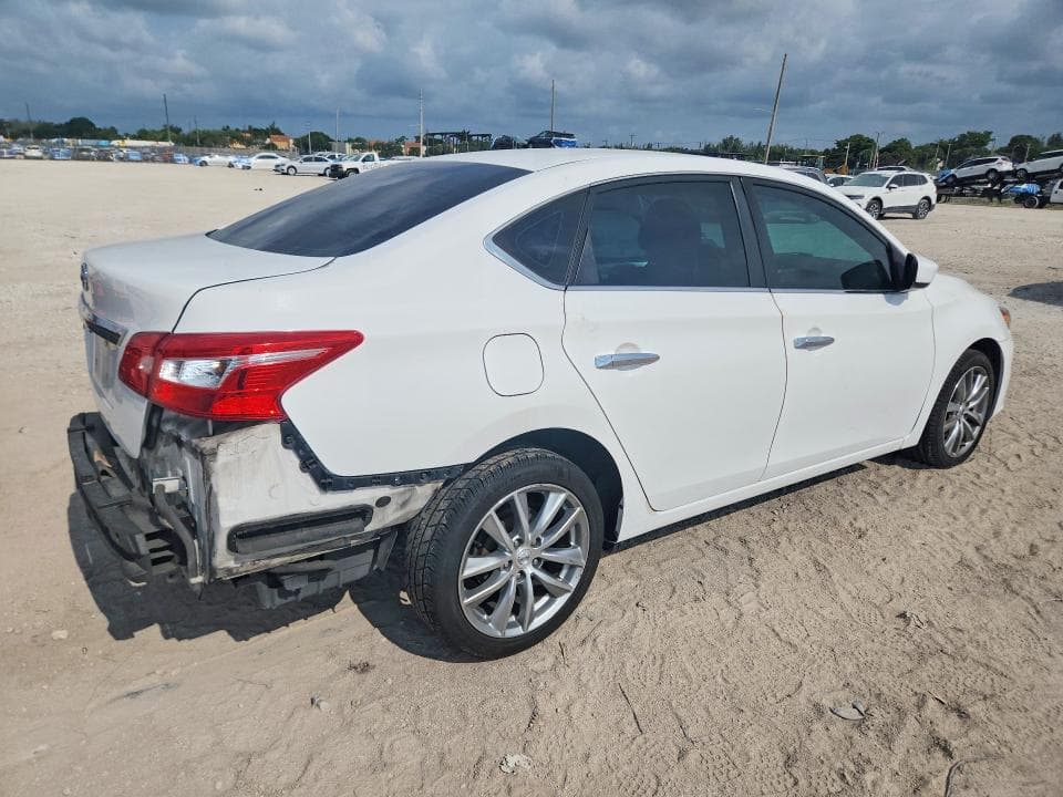 2018 NISSAN SENTRA S 3