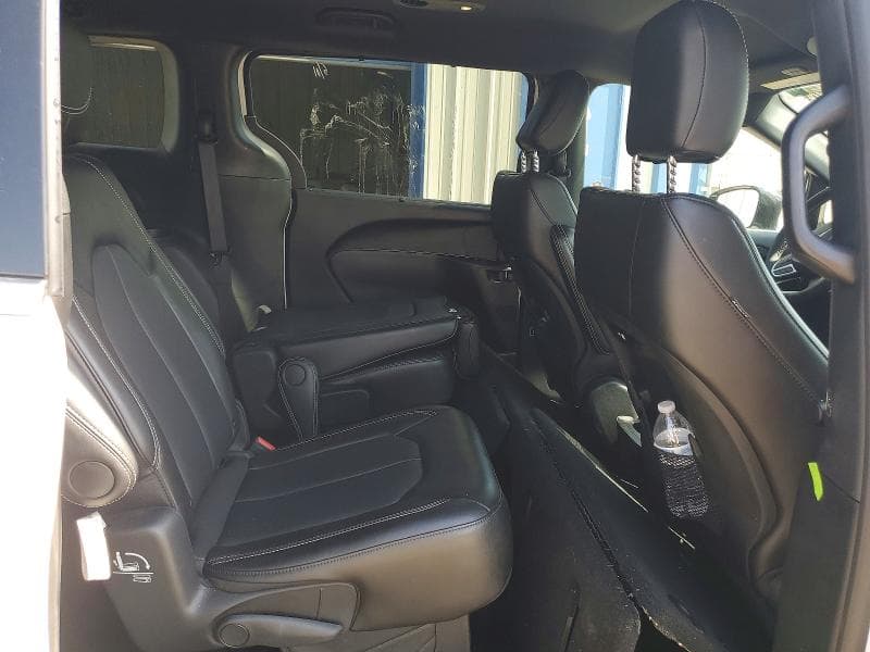 2026 CHRYSLER PACIFICA SELECT 11