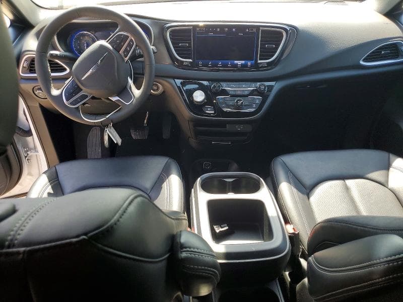2026 CHRYSLER PACIFICA SELECT 8