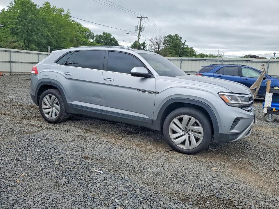 2021 VOLKSWAGEN ATLAS CROSS SPORT SE 4