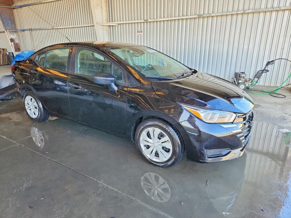 2024 NISSAN VERSA S 4