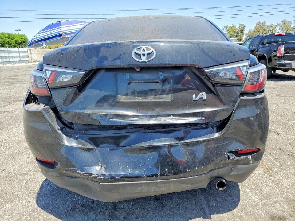2017 TOYOTA YARIS IA BASE 6