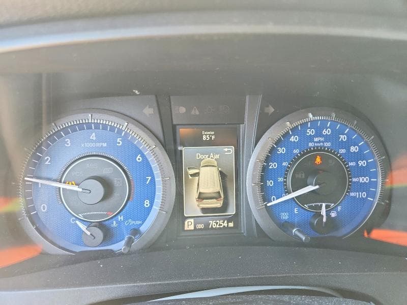 2017 TOYOTA SIENNA XLE 7-PASSENGER 9