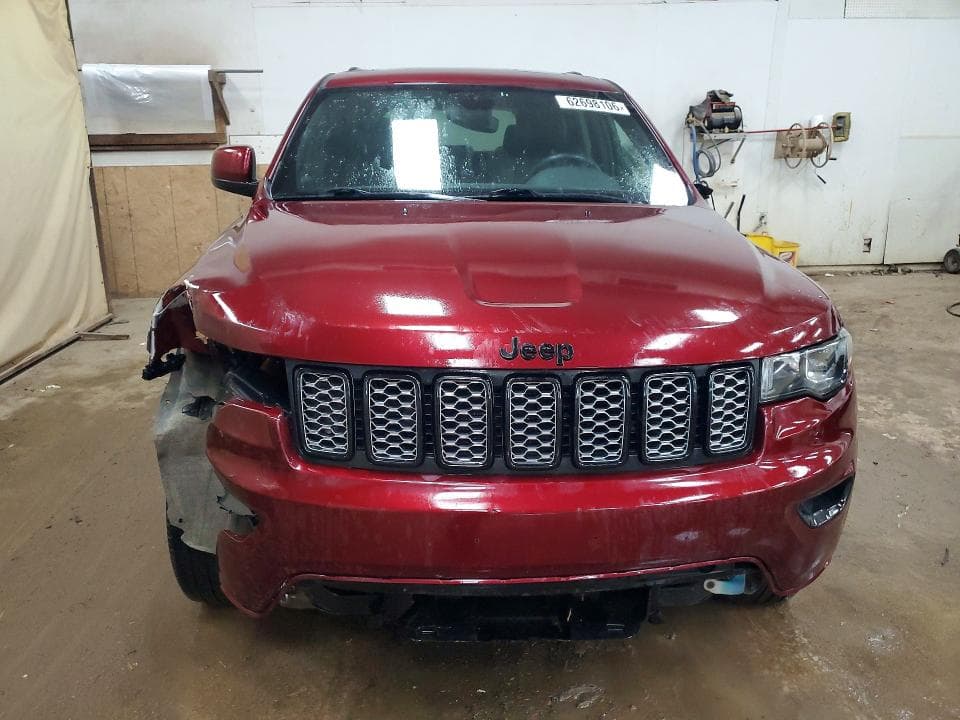 2020 JEEP GRAND CHEROKEE LAREDO 5
