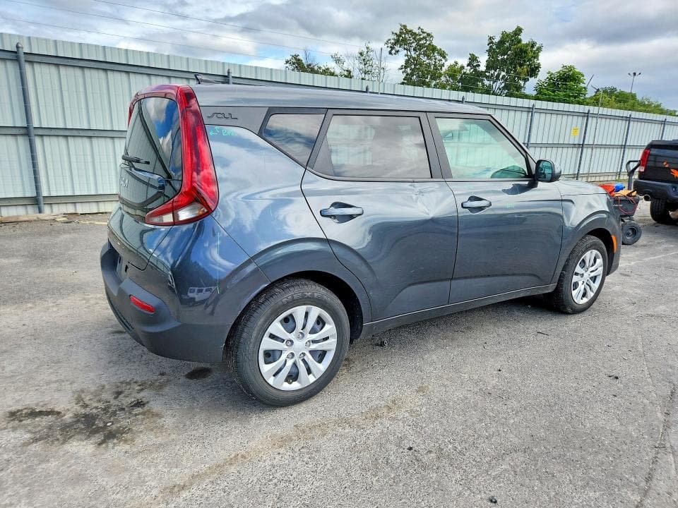 2022 KIA SOUL LX 3