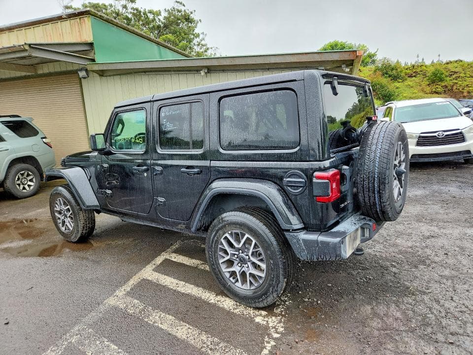 2025 JEEP WRANGLER SAHARA 2
