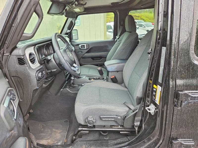 2025 JEEP WRANGLER SAHARA 7