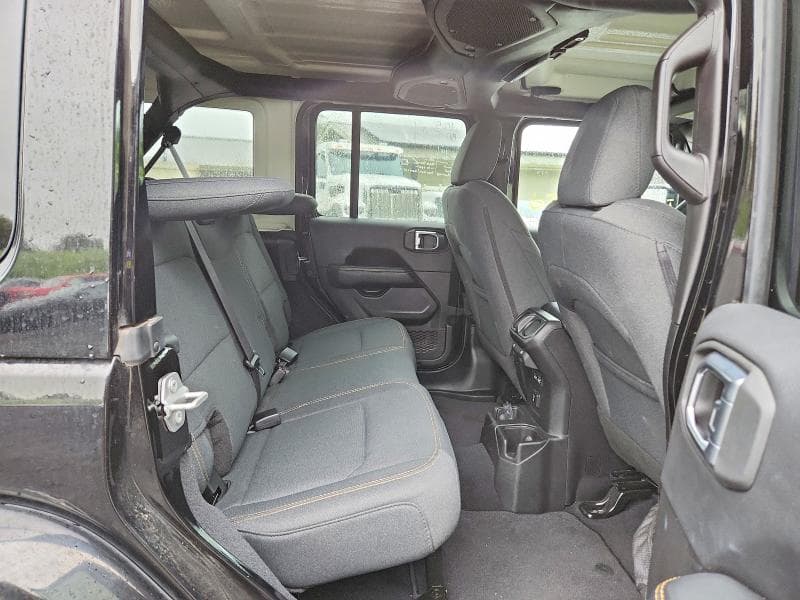 2025 JEEP WRANGLER SAHARA 10