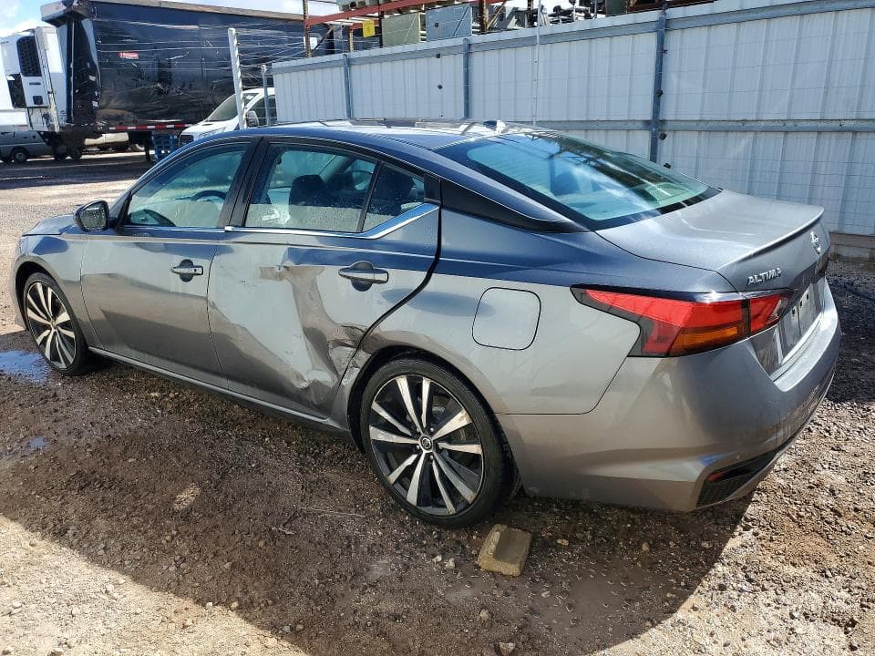 2021 NISSAN ALTIMA SR 2