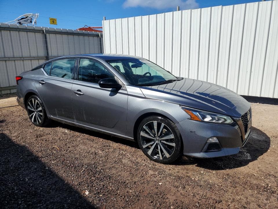 2021 NISSAN ALTIMA SR 4