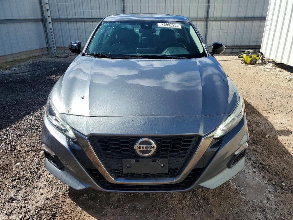 2021 NISSAN ALTIMA SR 5