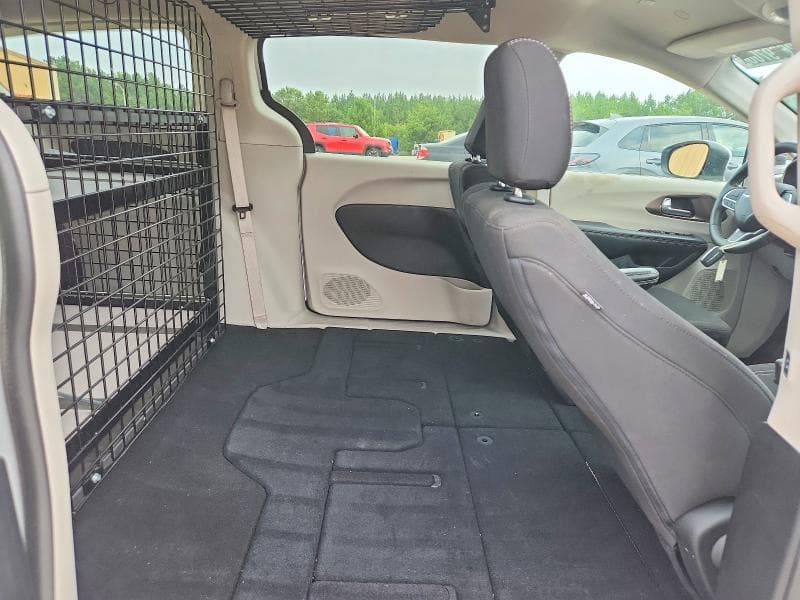 2023 CHRYSLER VOYAGER LX 11