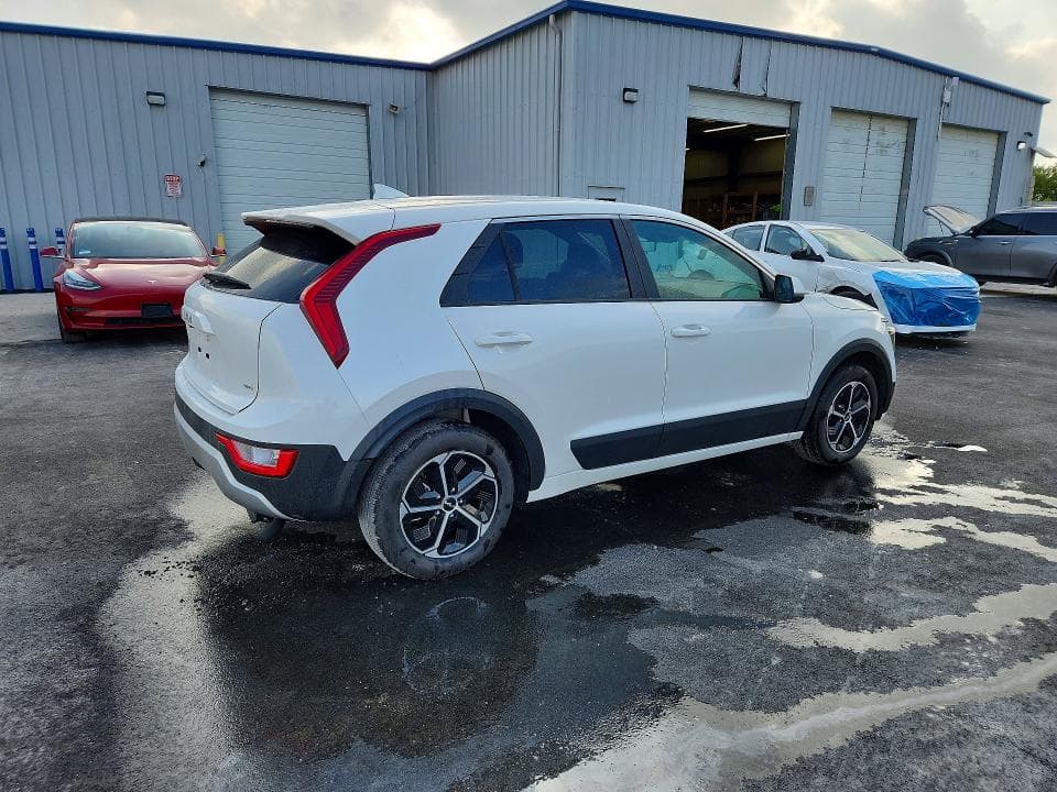 2026 KIA NIRO LX 3