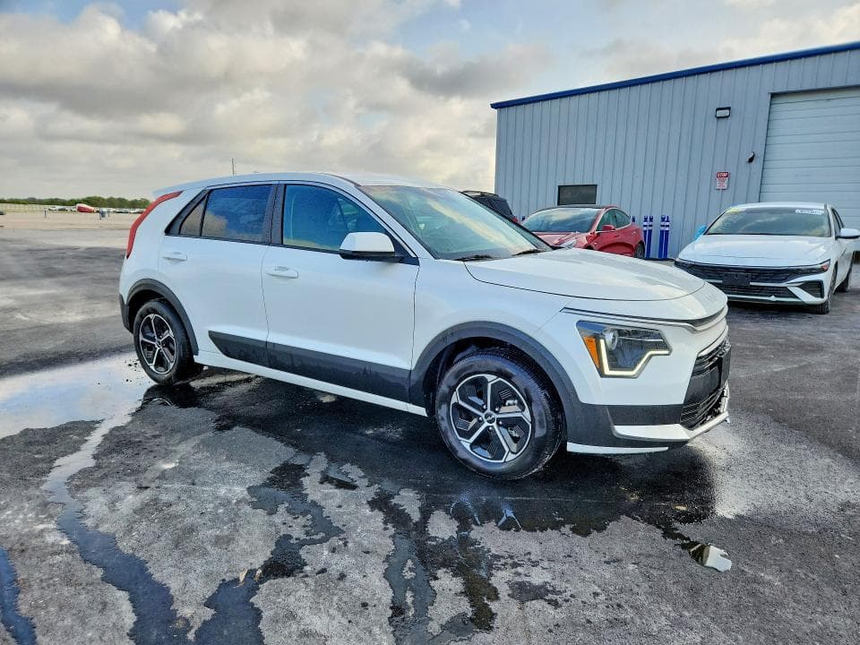 2026 KIA NIRO LX 4