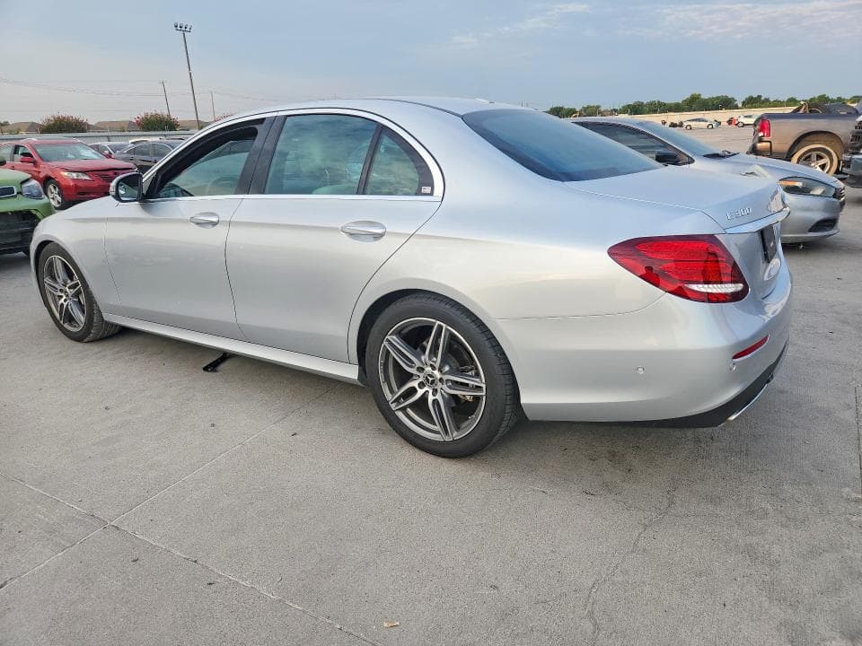 2017 MERCEDES-BENZ E 300 2