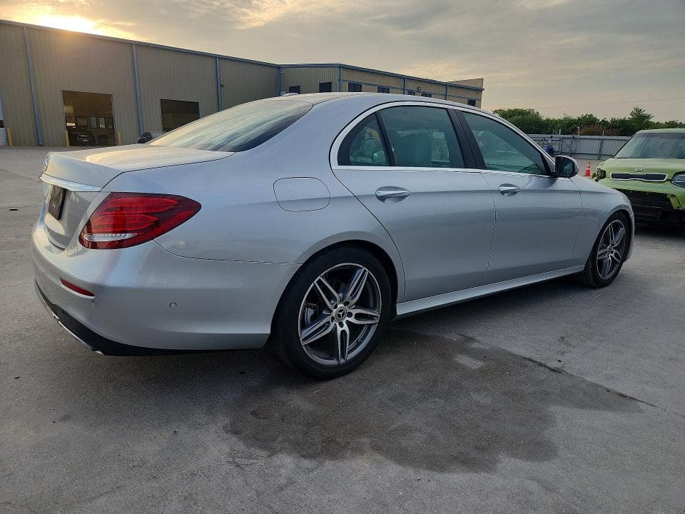 2017 MERCEDES-BENZ E 300 3