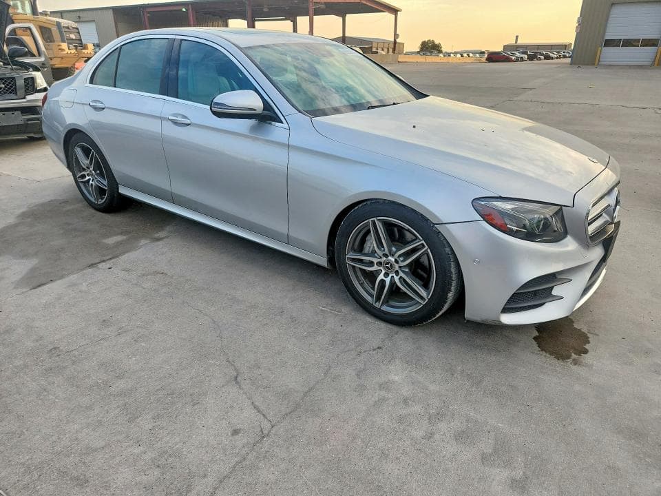 2017 MERCEDES-BENZ E 300 4
