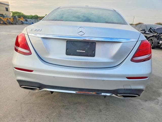 2017 MERCEDES-BENZ E 300 6