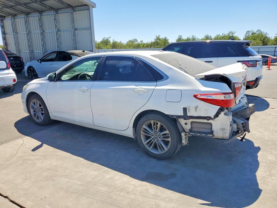 2017 TOYOTA CAMRY SE 2