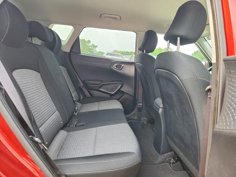 2020 KIA SOUL S 11