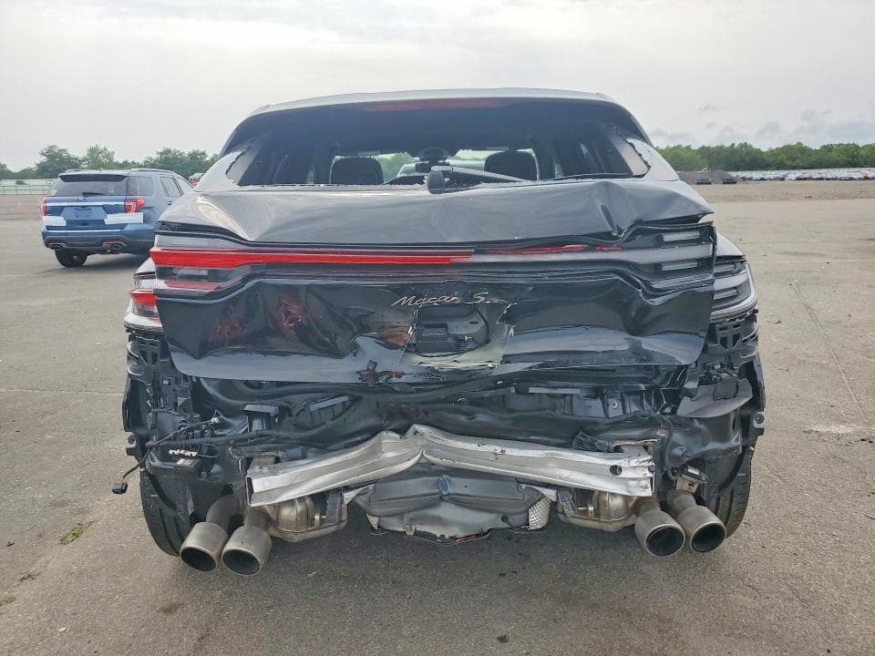 2023 PORSCHE MACAN S 6