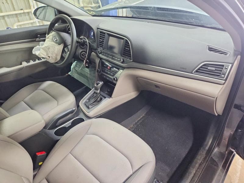 2018 HYUNDAI ELANTRA SEL 8