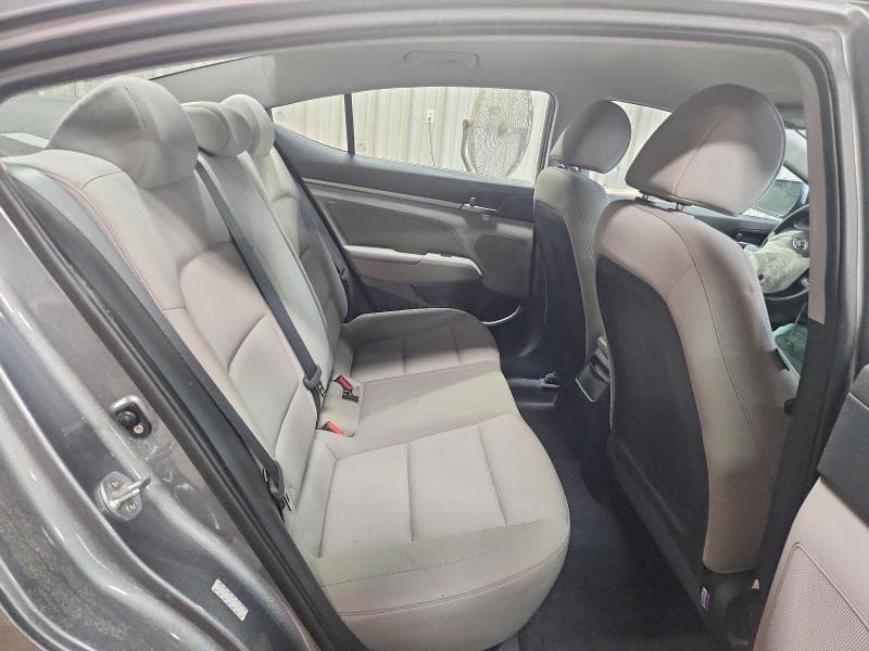 2018 HYUNDAI ELANTRA SEL 10
