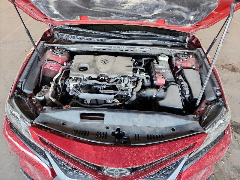 2018 TOYOTA CAMRY SE 11