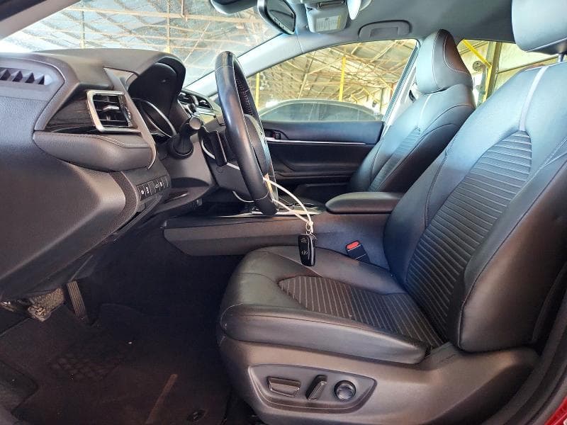 2018 TOYOTA CAMRY SE 7