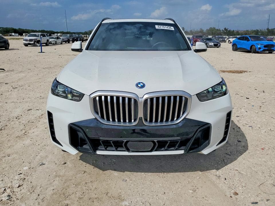 2025 BMW X5 XDRIVE50E 5
