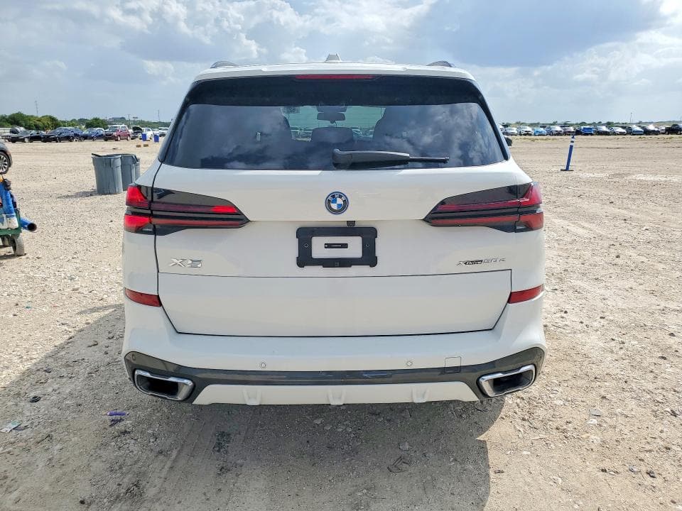 2025 BMW X5 XDRIVE50E 6