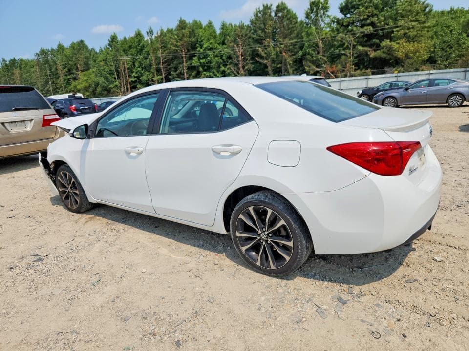 2017 TOYOTA COROLLA SE 2